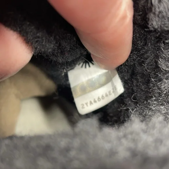 Ugg Australia Women Suede boots shoes sz 37 - Picture 7 of 11